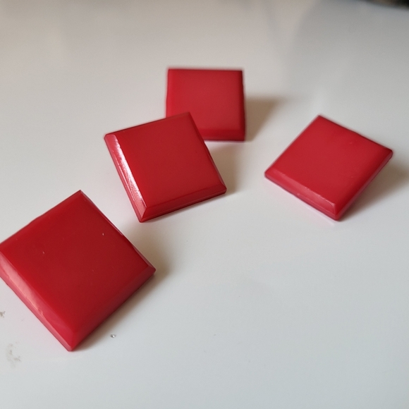 Vintage Red Square Plastic Shank Sewing Buttons ~ 4 Pieces - Picture 8 of 13